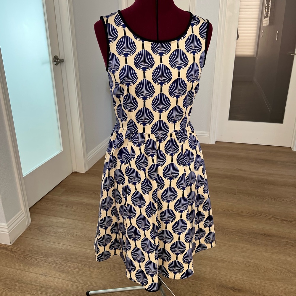 Kate Spade “Fan” Dress Size 2